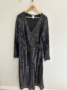 H&M Black Sequin V-Neck Long Sleeve Dress